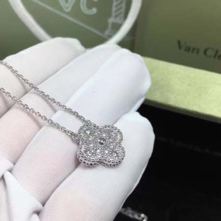 2025年4月4日入荷新品van cleef & arpelsネックレスギフト/誕生日/記念品/アクセサリーxin工場