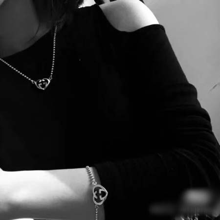 2025年4月4日入荷新品GUCCIネックレスギフト/誕生日/記念品/アクセサリーxin工場