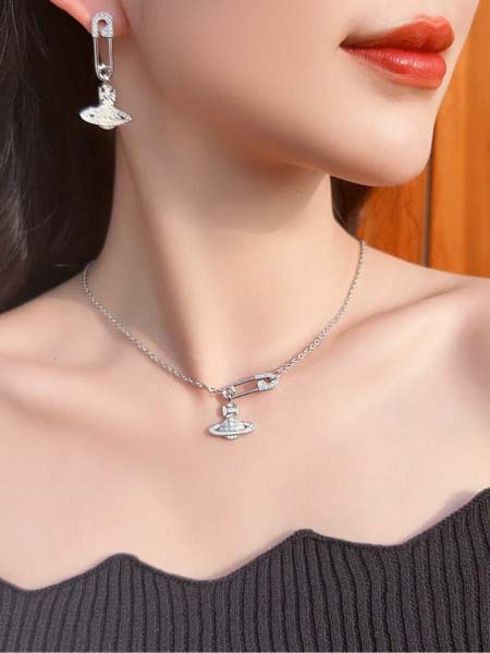 2025年4月4日入荷新品vivienneネックレスギフト/誕生日/記念品/アクセサリーxin工場