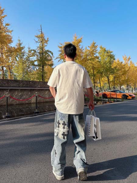 2025年4月6日入荷新作loewe半袖 Tシャツ高級品/LD工場