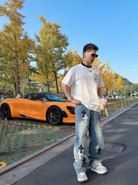 2025年4月6日入荷新作loewe半袖 Tシャツ高級品/LD工場