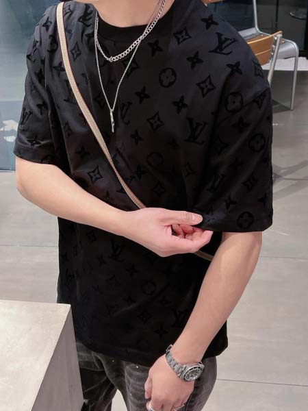 2025年4月6日入荷新作Louis Vuitton半袖 Tシャツ高級品/LD工場
