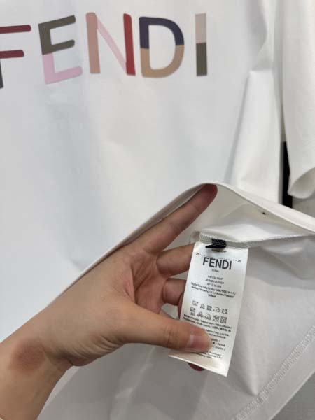 2025年4月6日入荷新作Fendi半袖 Tシャツ高級品/LD工場