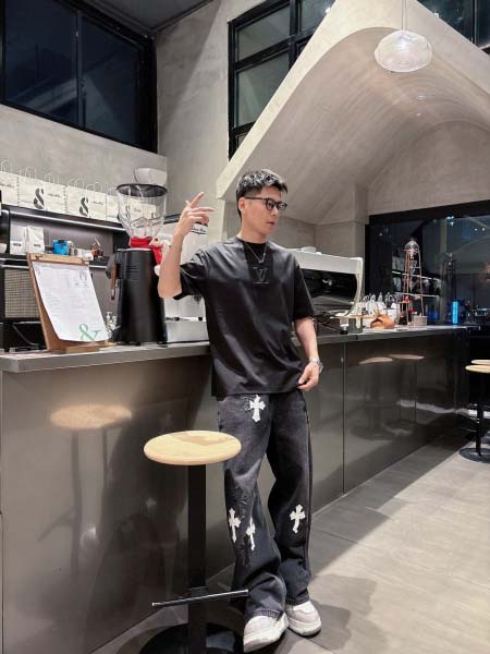 2025年4月6日入荷新作Louis Vuitton半袖 Tシャツ高級品/LD工場