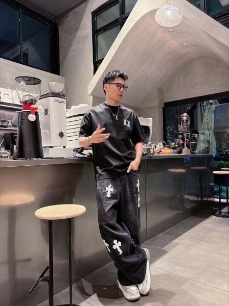 2025年4月6日入荷新作Louis Vuitton半袖 Tシャツ高級品/LD工場