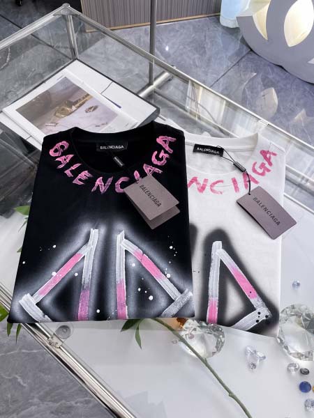 2025年4月6日入荷新作BALENCIAGA半袖 Tシャツ高級品/LD工場