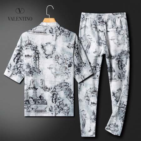 2025年4月9日入荷新作VALENTINO夏服 上下セット メンズ誕生日プレゼントは高級感/LD工場