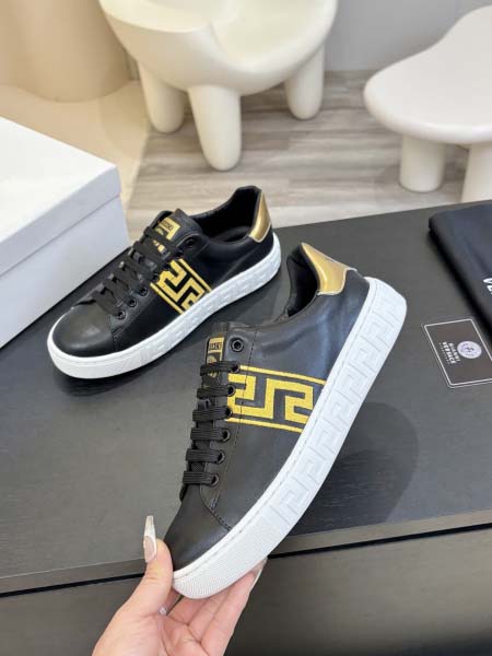 2025年4月10日入荷新品VERSACEおすすめ人気メンズ靴本革製ギフト/誕生日/TL工場