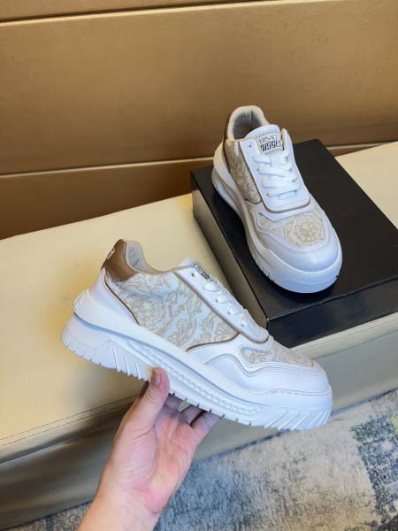 2025年4月11日入荷新品Versaceカジュアルシューズ/スニーカー｜メンズ革靴本革製ギフト/誕生日/TL工場