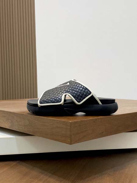 2025年4月11日入荷新品Botteg Venettaスリッパ｜メンズ革靴本革製ギフト/誕生日/TL工場