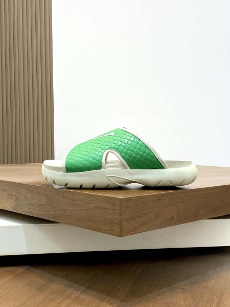 2025年4月11日入荷新品Botteg Venettaスリッパ｜メンズ革靴本革製ギフト/誕生日/TL工場