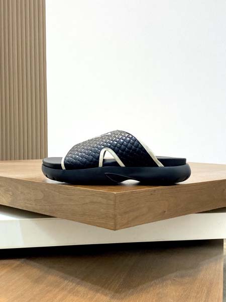 2025年4月11日入荷新品Botteg Venettaスリッパ｜メンズ革靴本革製ギフト/誕生日/TL工場