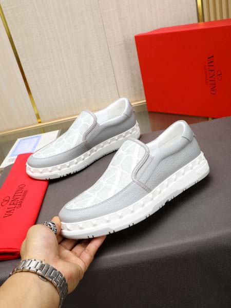 2025年4月11日入荷新品VALENTINOカジュアルシューズ/スニーカー｜メンズ革靴本革製ギフト/誕生日/TL工場