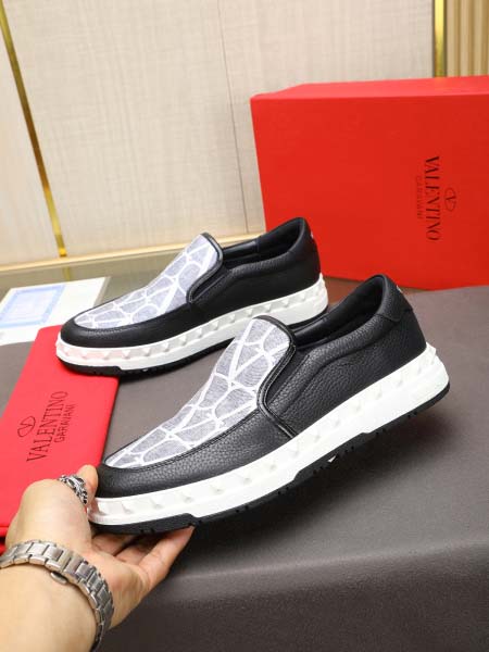 2025年4月11日入荷新品VALENTINOカジュアルシューズ/スニーカー｜メンズ革靴本革製ギフト/誕生日/TL工場