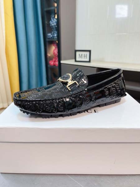 2025年4月11日入荷新品VERSACEカジュアルシューズ/スニーカー｜メンズ革靴本革製ギフト/誕生日/TL工場