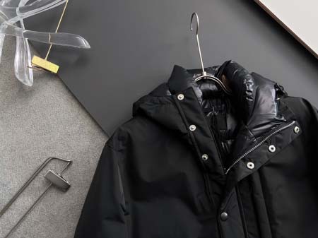 2025年4月13日入荷春夏 新作Pradaジャケット高級なプレゼント/誕生日プレゼント/高品質/メンツ/記念品/ wenzhou工場