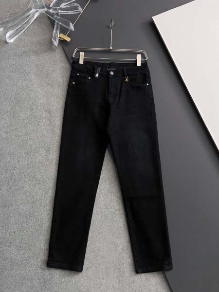 2025年4月13日入荷春夏 新作Pradaジーパン高級なプレゼント/誕生日プレゼント/高品質/メンツ/記念品/ wenzhou工場