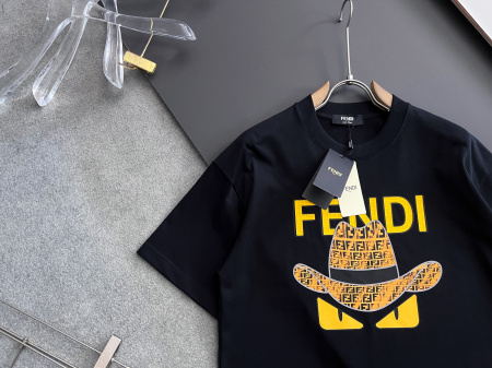 2025年4月14日入荷春夏 新作Fendi半袖 tシャツ高級なプレゼント/誕生日プレゼント/高品質/メンツ/記念品/ wenzhou工場