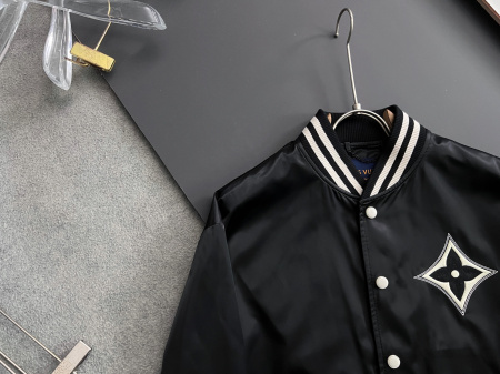 2025年4月14日入荷春夏 新作Louis Vuittonジャケット高級なプレゼント/誕生日プレゼント/高品質/メンツ/記念品/ wenzhou工場