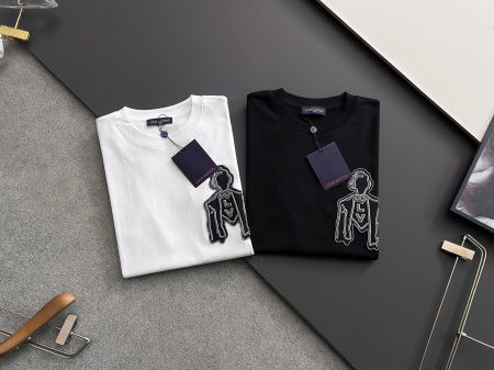 2025年4月14日入荷春夏 新作Louis Vuitton半袖 tシャツ高級なプレゼント/誕生日プレゼント/高品質/メンツ/記念品/ wenzhou工場