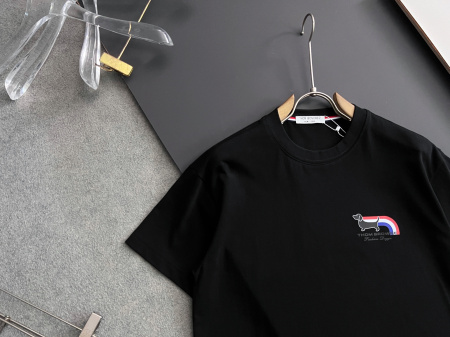 2025年4月14日入荷春夏 新作Thom Browne半袖 tシャツ高級なプレゼント/誕生日プレゼント/高品質/メンツ/記念品/ wenzhou工場