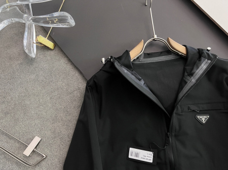 2025年4月14日入荷春夏 新作Pradaジャケット高級なプレゼント/誕生日プレゼント/高品質/メンツ/記念品/ wenzhou工場