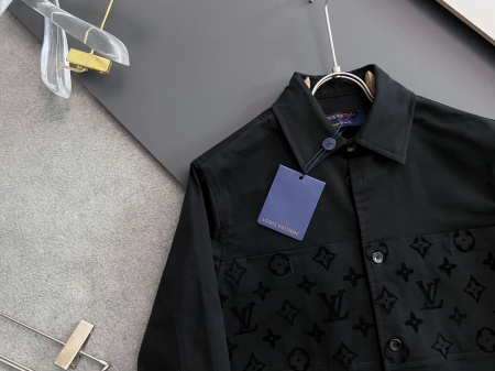 2025年4月14日入荷春夏 新作Louis Vuittonシャツ高級なプレゼント/誕生日プレゼント/高品質/メンツ/記念品/ wenzhou工場