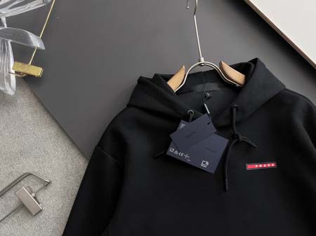 2025年4月14日入荷春夏 新作Pradaスウェット 高級なプレゼント/誕生日プレゼント/高品質/メンツ/記念品/ wenzhou工場