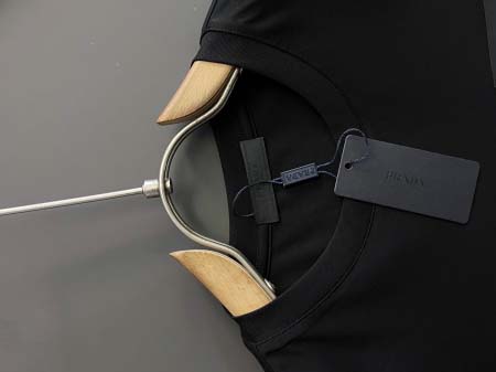 2025年4月15日入荷春夏 新作Pradatシャツ高級なプレゼント/誕生日プレゼント/高品質/メンツ/記念品/ wenzhou工場