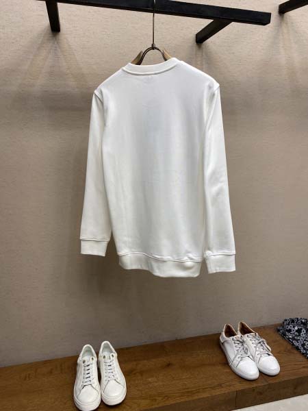 2025年4月19日入荷新作Fendiスウェット 超厳選★誕生日プレゼント/結婚祝い/内祝い/贈り物/YI+YI工場S-XXL