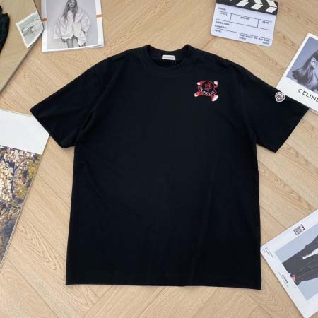 2025年4月19日入荷新作Moncler半袖Tシャツ 超厳選★誕生日プレゼント/結婚祝い/内祝い/贈り物/YI+YI工場S～XL