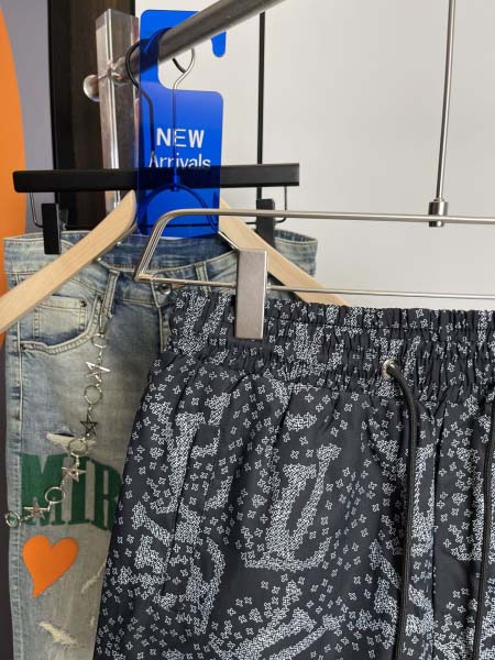 2025年4月19日入荷新作Louis Vuitton半ズボン/ビーチパンツ 超厳選★誕生日プレゼント/結婚祝い/内祝い/贈り物/YI+YI工場M-XXXL