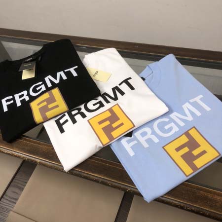 2025年4月20日入荷新作Fendi半袖Tシャツ 超厳選★誕生日プレゼント/結婚祝い/内祝い/贈り物/YI+YI工場S~XL