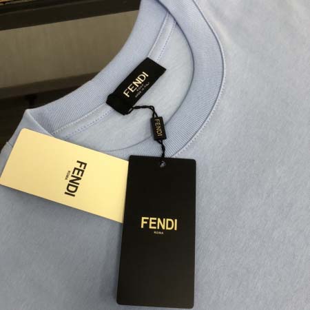 2025年4月20日入荷新作Fendi半袖Tシャツ 超厳選★誕生日プレゼント/結婚祝い/内祝い/贈り物/YI+YI工場S-XL