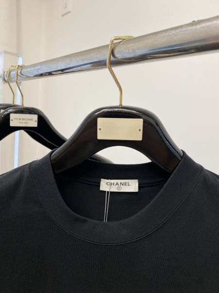 2025年4月21日入荷新作CHANEL半袖 Tシャツ★誕生日プレゼント/結婚祝い/内祝い/贈り物/YI+YI工場S-XXL
