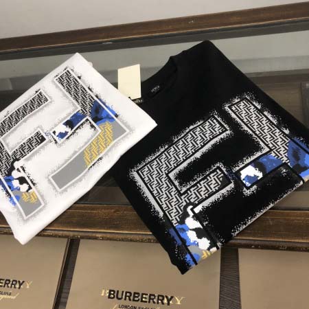 2025年4月22日入荷新作FENDI 半袖 Tシャツ★誕生日プレゼント/ファッションの流行/贈り物/YI+YI工場M-XXXL