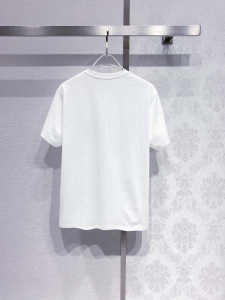 2025年4月22日入荷新作Burberry 半袖 Tシャツ★誕生日プレゼント/ファッションの流行/贈り物/YI+YI工場S-XXL