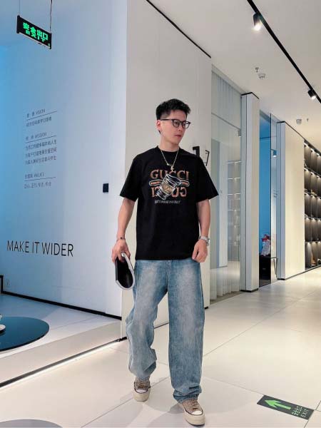 2025年4月22日入荷新作GUCCI 半袖 Tシャツ★誕生日プレゼント/ファッションの流行/贈り物/YI+YI工場S-2XL