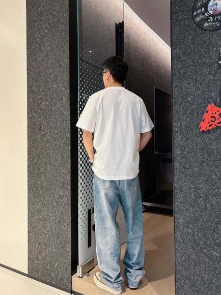 2025年4月22日入荷新作GUCCI 半袖 Tシャツ★誕生日プレゼント/ファッションの流行/贈り物/YI+YI工場S-2XL