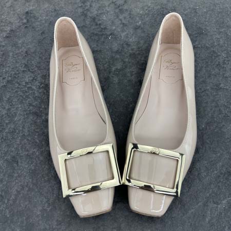 2025年4月23日入荷新品Roger ViVier女性用原版復刻 ブランド靴本革製ギフト/誕生日/CT工場