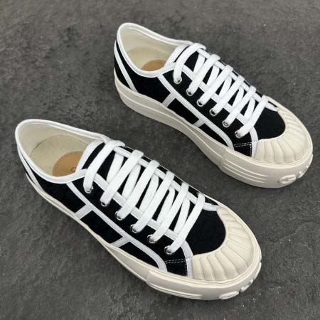 2025年4月23日入荷新品Gucci男女兼用原版復刻 ブランド靴本革製ギフト/誕生日/CT工場