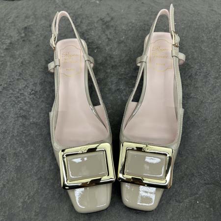 2025年4月23日入荷新品Roger ViVier女性用原版復刻 ブランド靴本革製ギフト/誕生日/CT工場