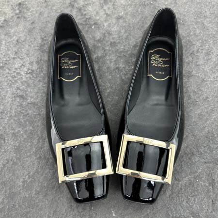 2025年4月23日入荷新品Roger ViVier女性用原版復刻 ブランド靴本革製ギフト/誕生日/CT工場