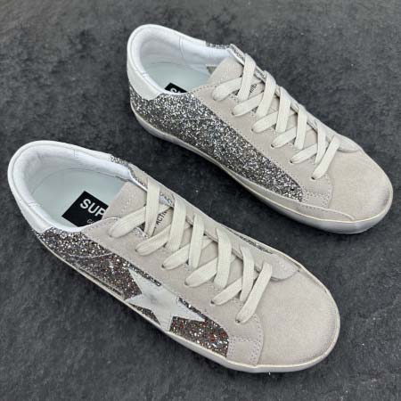 2025年4月23日入荷新品Golden Goose男女兼用原版復刻 ブランド靴本革製ギフト/誕生日/CT工場