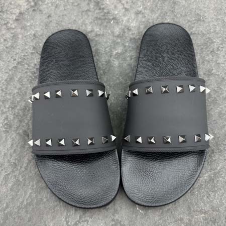 2025年4月23日入荷新品Valentino男女兼用原版復刻 ブランド靴本革製ギフト/誕生日/CT工場