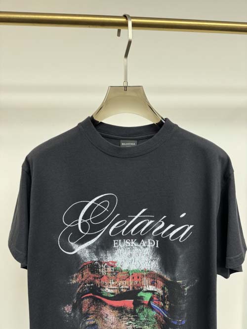 2025年4月23日入荷新作BALENCIAGA半袖Tシャツ 原版复刻高級品超厳選★入手困難/誕生日プレゼント/yinx工場