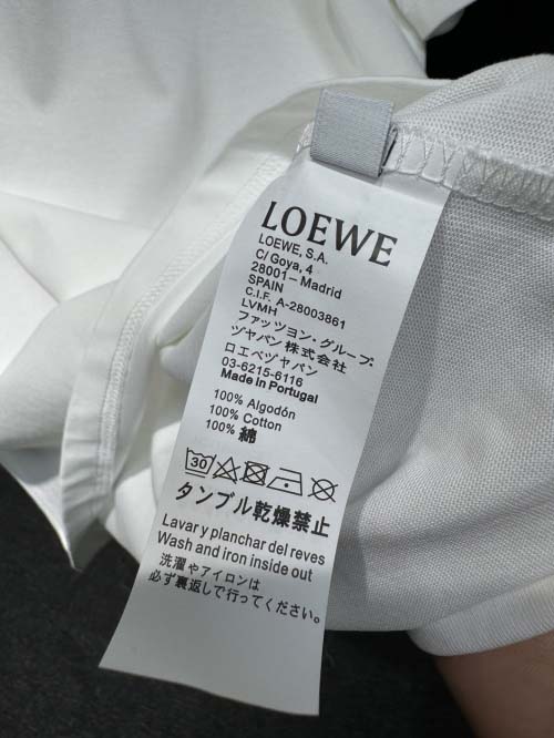 2025年4月23日入荷新作LOEWE半袖Tシャツ 原版复刻高級品超厳選★入手困難/誕生日プレゼント/yinx工場