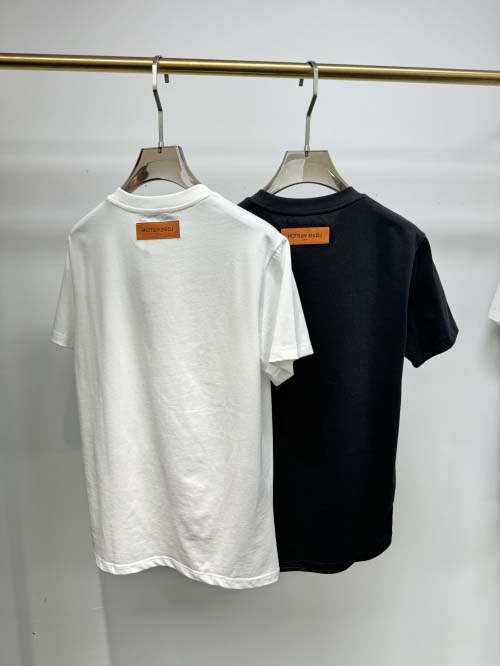 2025年4月23日入荷新作Louis Vuitton半袖Tシャツ 原版复刻高級品超厳選★入手困難/誕生日プレゼント/yinx工場