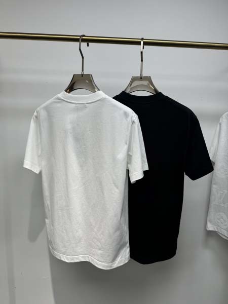 2025年4月24日入荷新作Versace半袖Tシャツ 原版复刻高級品香港の会社超厳選★入手困難/誕生日プレゼント/yinx工場S-XXL