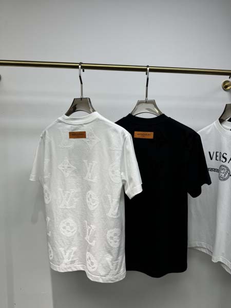 2025年4月24日入荷新作Louis Vuitton半袖Tシャツ 原版复刻高級品香港の会社超厳選★入手困難/誕生日プレゼント/yinx工場S-XXL